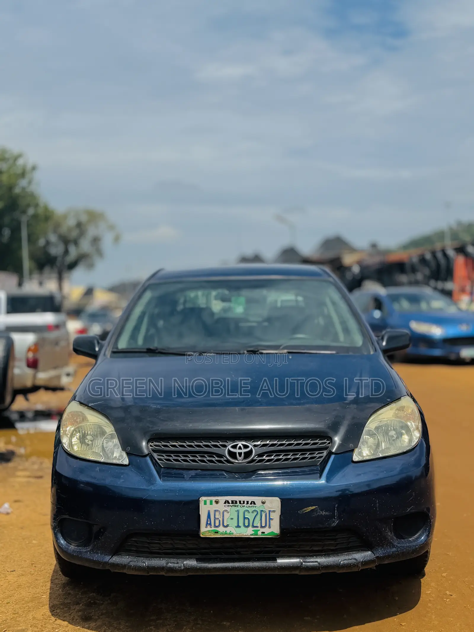 Toyota Matrix XR Hatchback FWD (1.8L 4cyl 4A) 2005 Blue