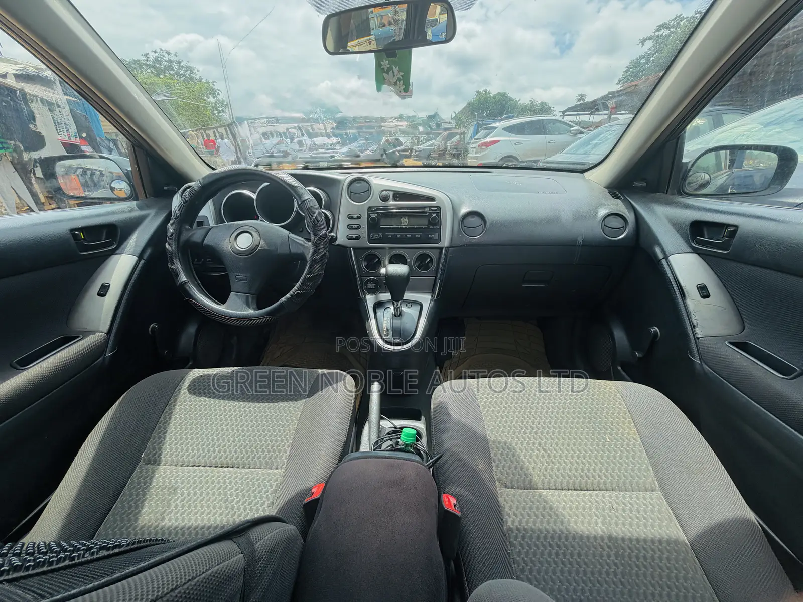 Toyota Matrix XR Hatchback FWD (1.8L 4cyl 4A) 2005 Blue