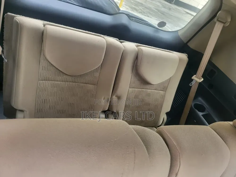 Toyota RAV4 2010 White