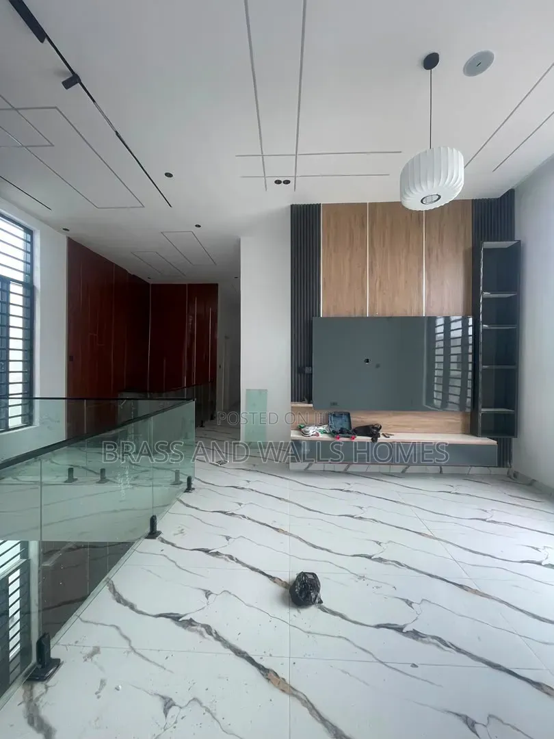 Furnished 5bdrm Duplex in Sangotedo for sale
