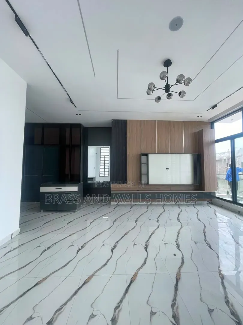 Furnished 5bdrm Duplex in Sangotedo for sale