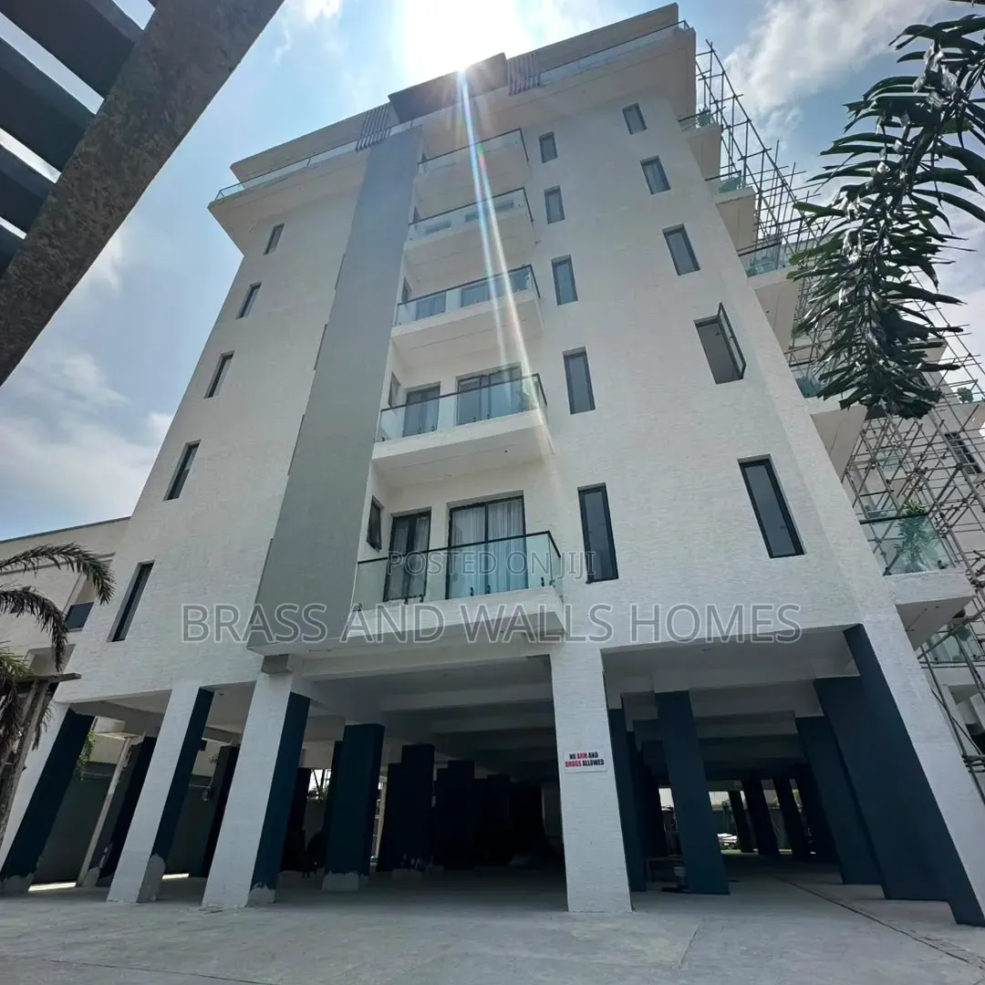 Furnished 2bdrm Apartment in Lekki Phase 1 for sale