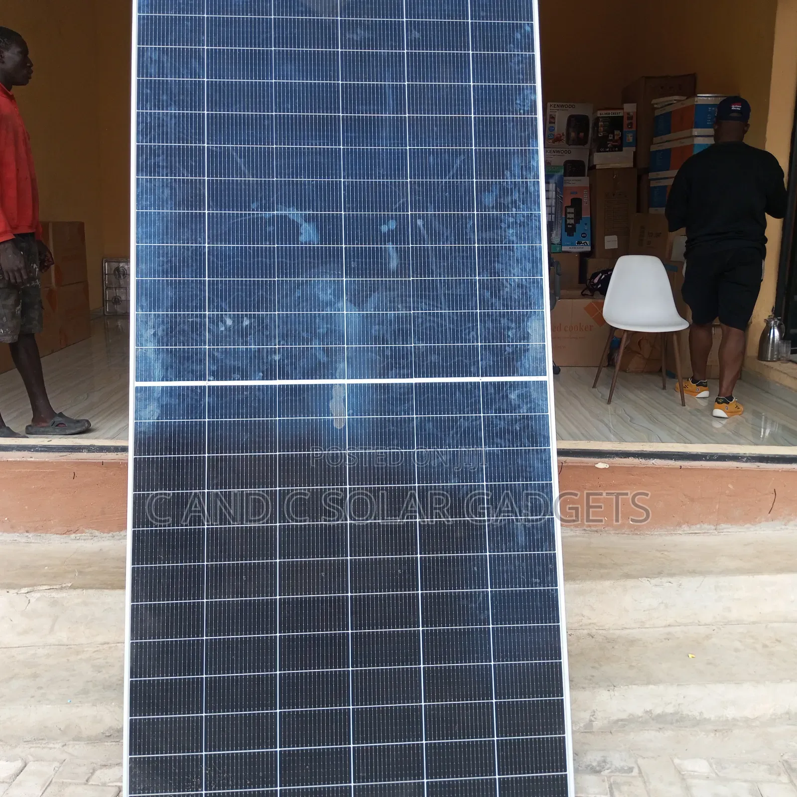 650 Watts Jinko Solar Panel Bifacial