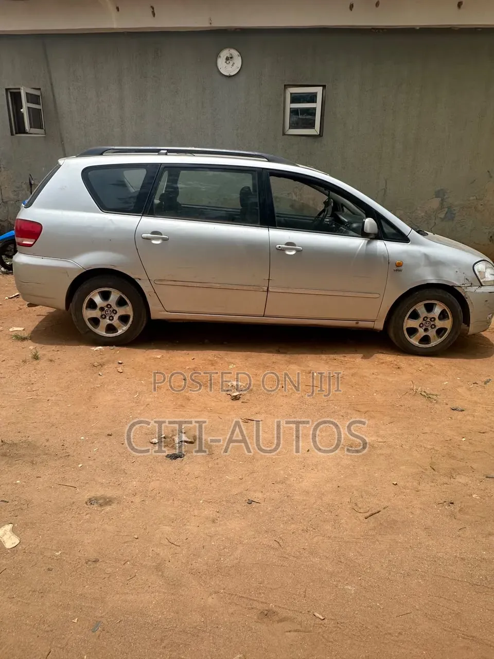 Toyota Avensis Verso 2004 Silver