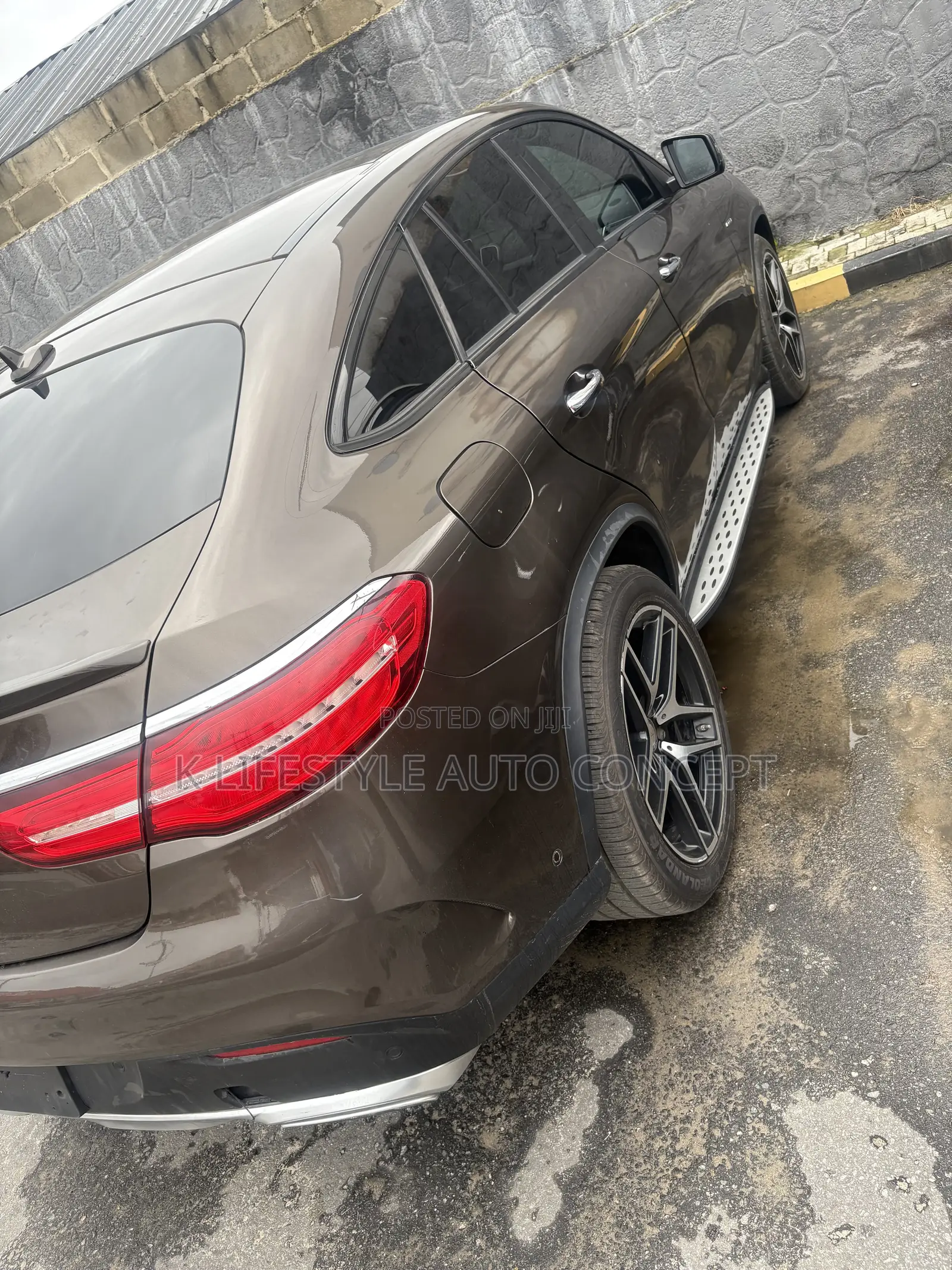 Mercedes-Benz GLE-Class 2018 Brown