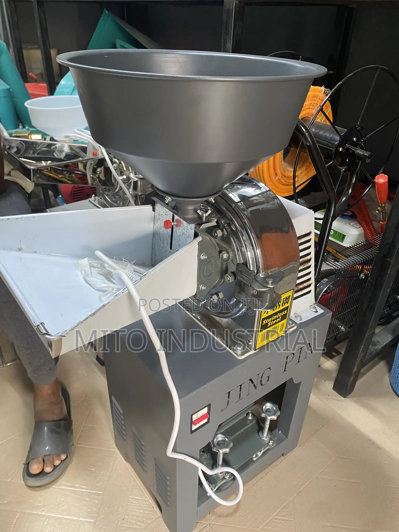 Jing Pin Stainless Steel Electric Grain Grinder/Disc Mill