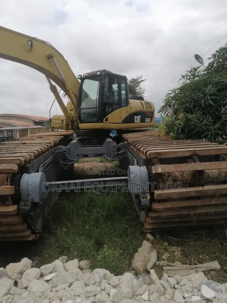 Company Used CAT Swamp Buggy 324D (Long Boom)
