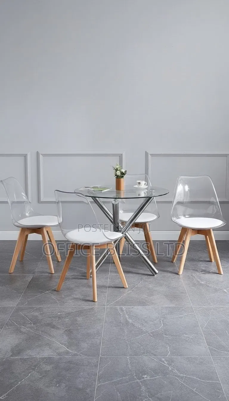 Transparent Glass Dinning Table 4 Transparent Top Leather Chairs