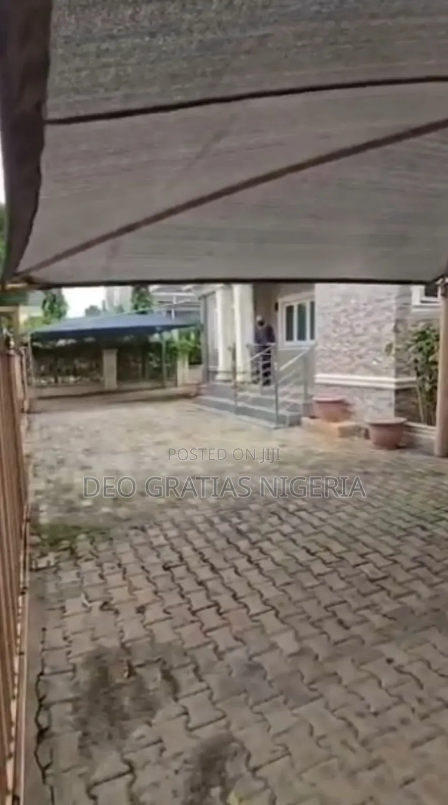 4bdrm Duplex in River Park Estate, FHA for sale