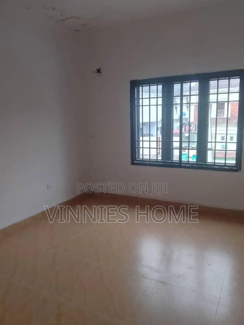 3bdrm Duplex in Chevron, Lekki Phase 2 for rent