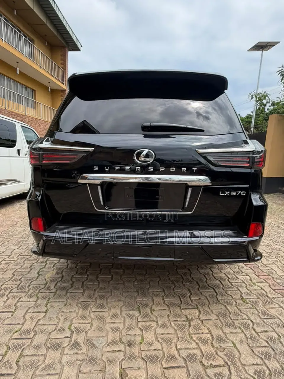 Lexus LX 570 AWD 2017 Black