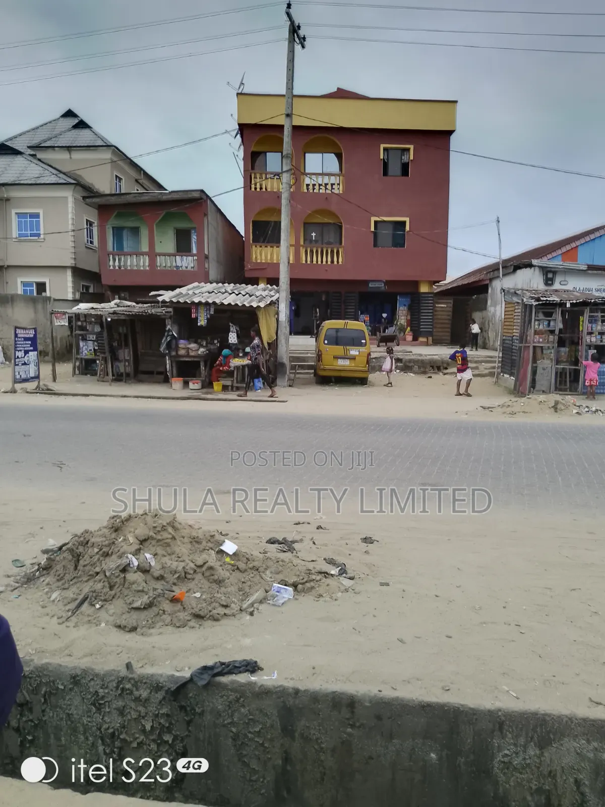 Furnished 18bdrm House in Ojo for sale