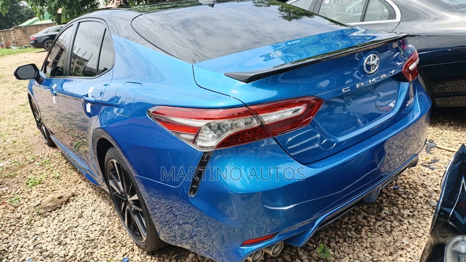 Toyota Camry 2019 Blue