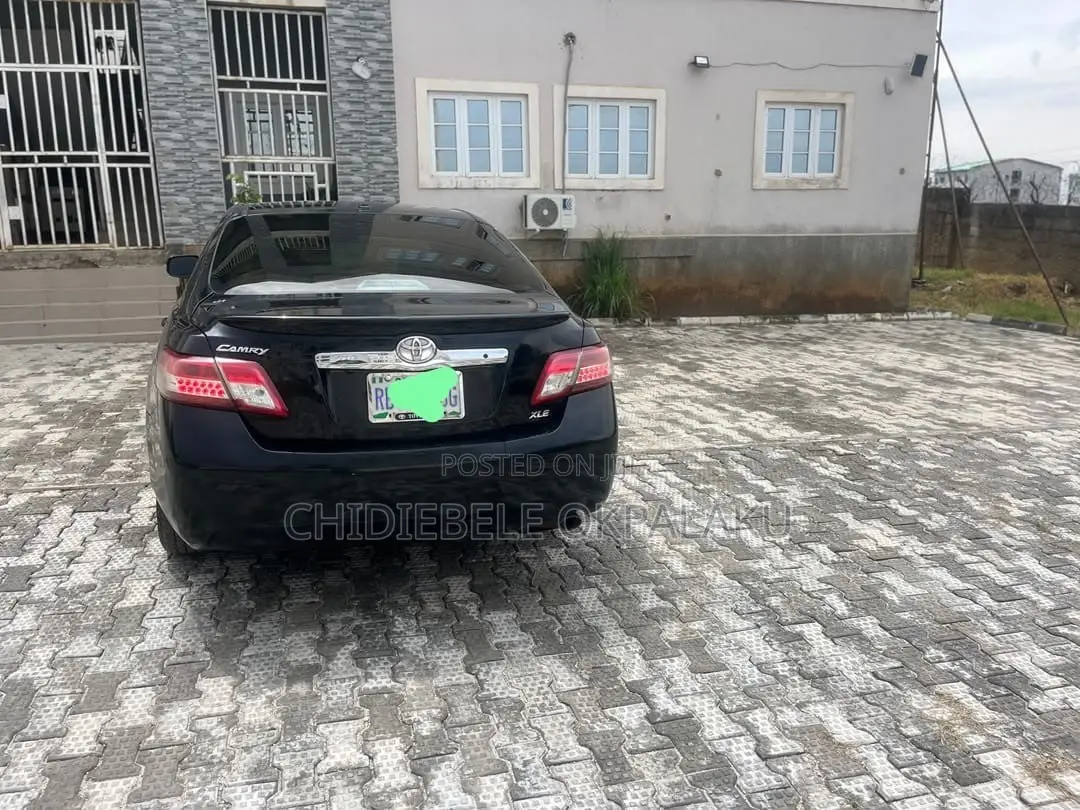 Toyota Camry 2010 Black