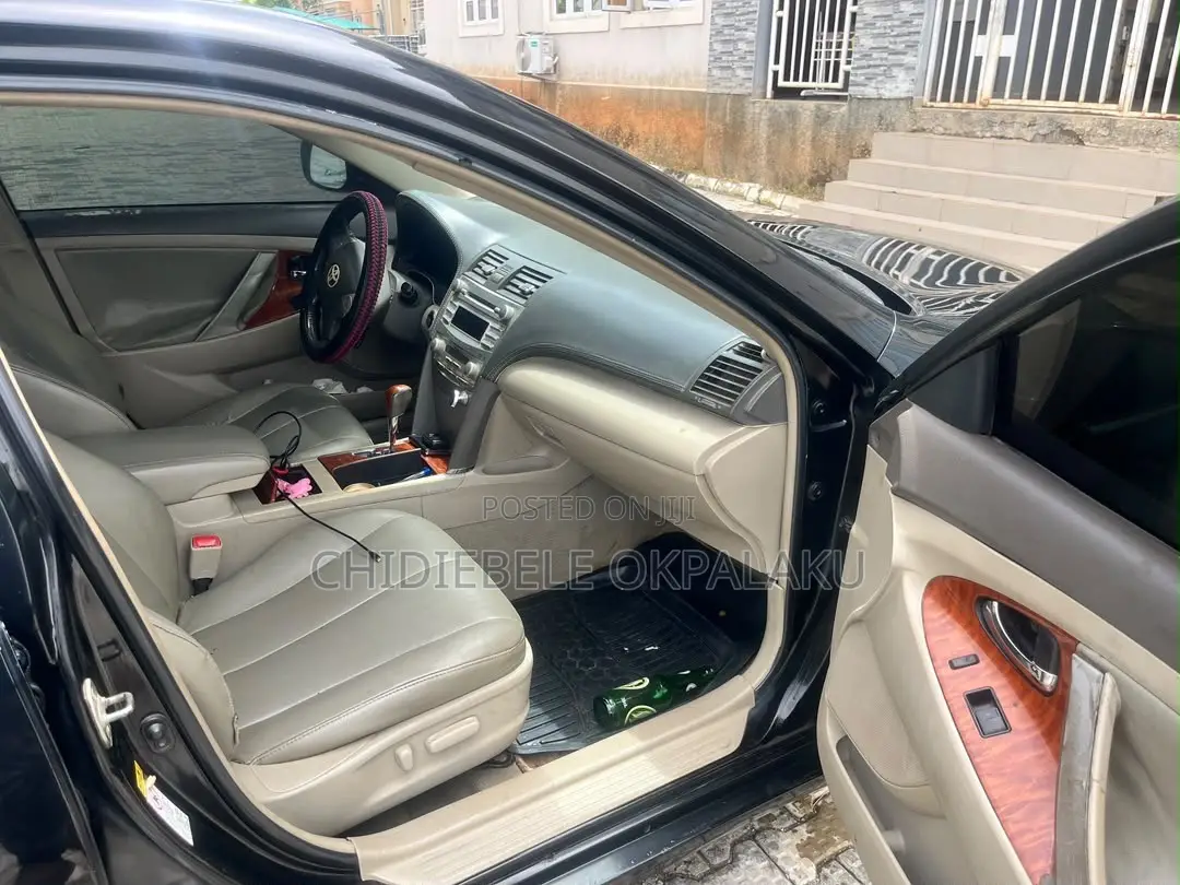 Toyota Camry 2010 Black