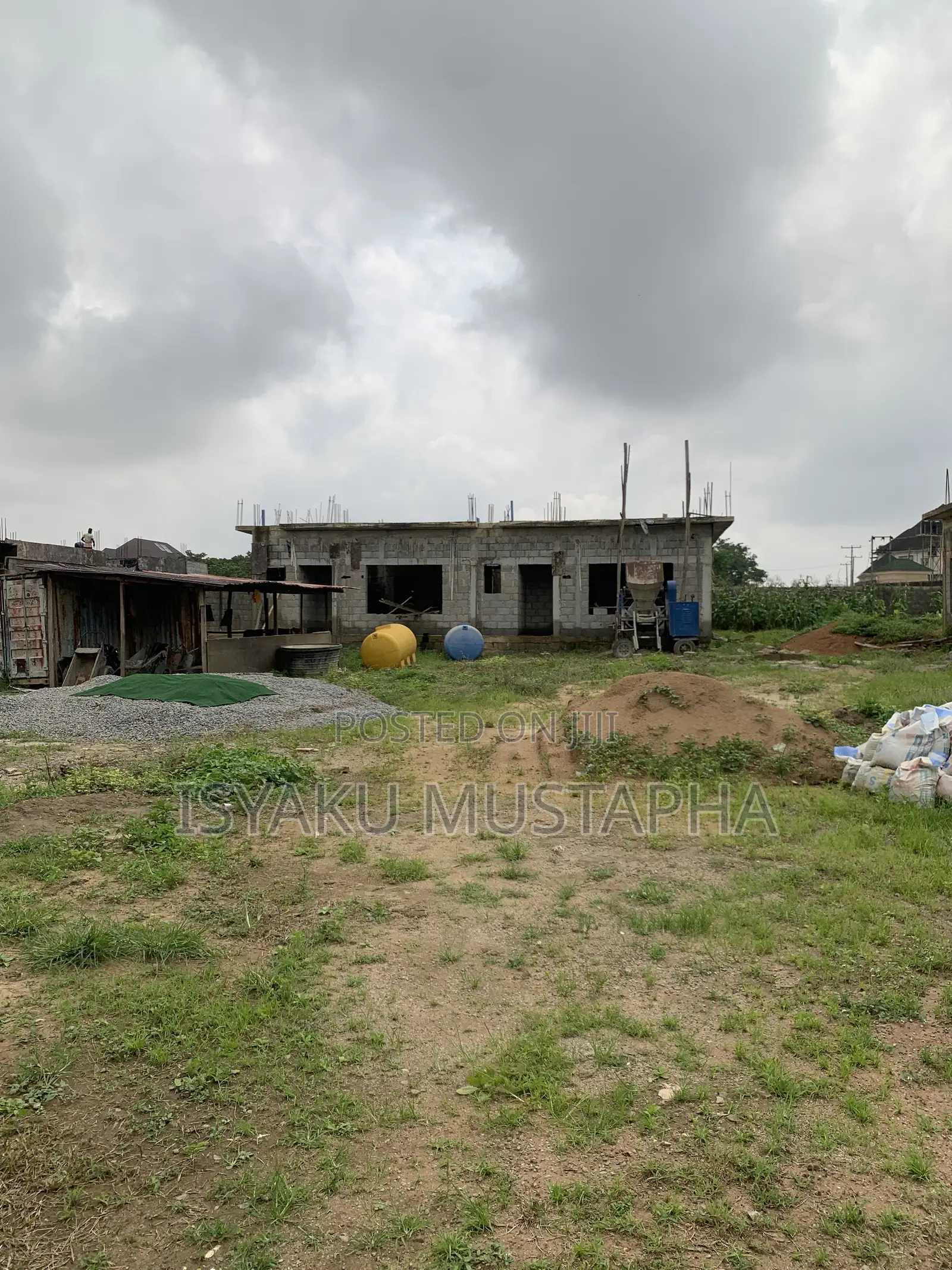 4bdrm Duplex in Dakibiyu for sale