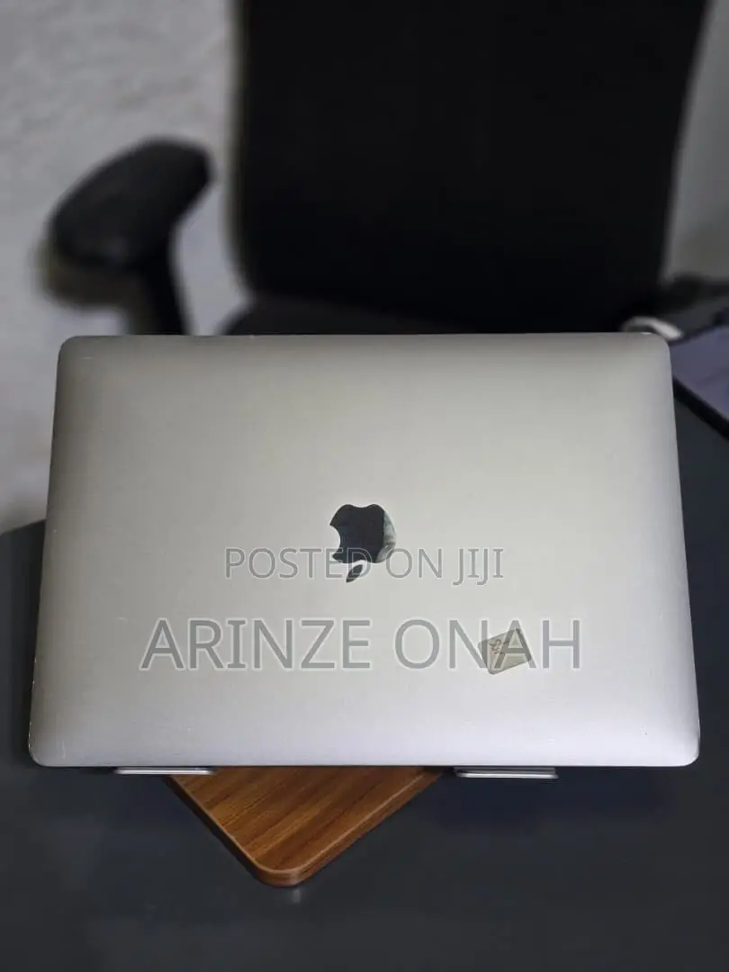 Laptop Apple MacBook Pro 2020 8GB Apple M1 SSD 512GB