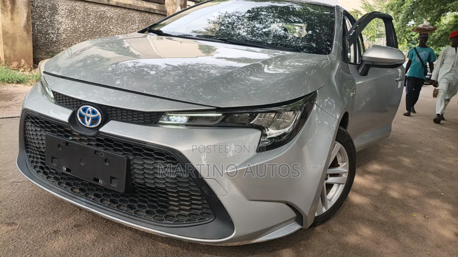 Toyota Corolla 2023 Silver