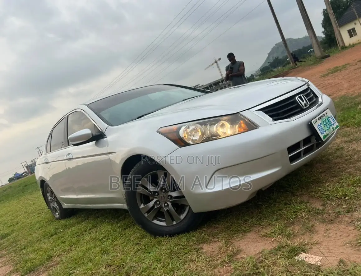 Honda Accord 2008 Silver