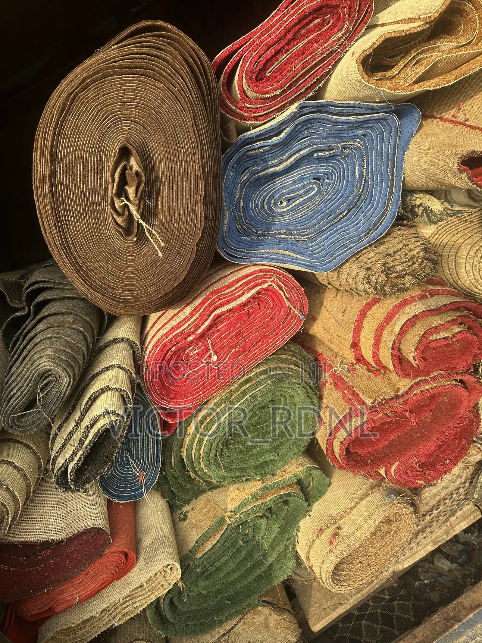 Outstanding Wall to Wall Rug