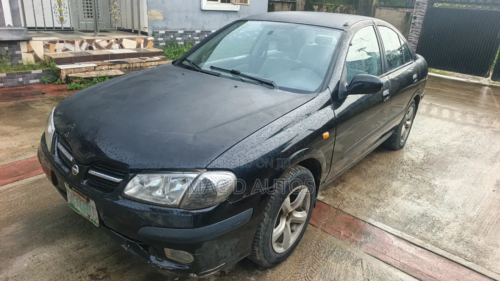 Nissan Almera Tino 2004 Black