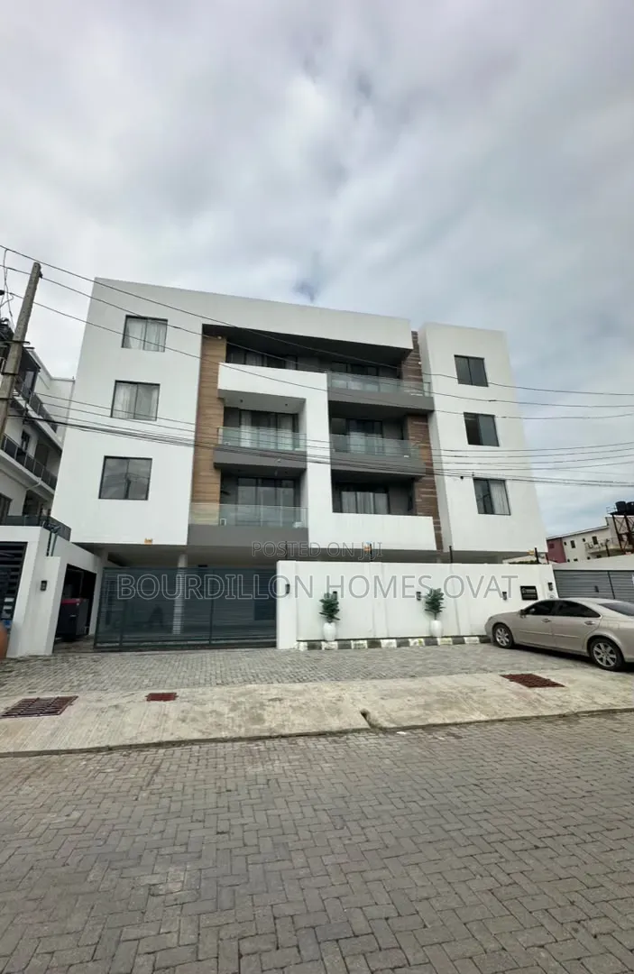 1bdrm Apartment in Lekki Phase 1 Lagos for sale