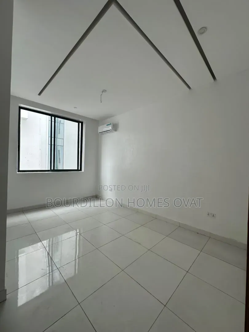 1bdrm Apartment in Lekki Phase 1 Lagos for sale