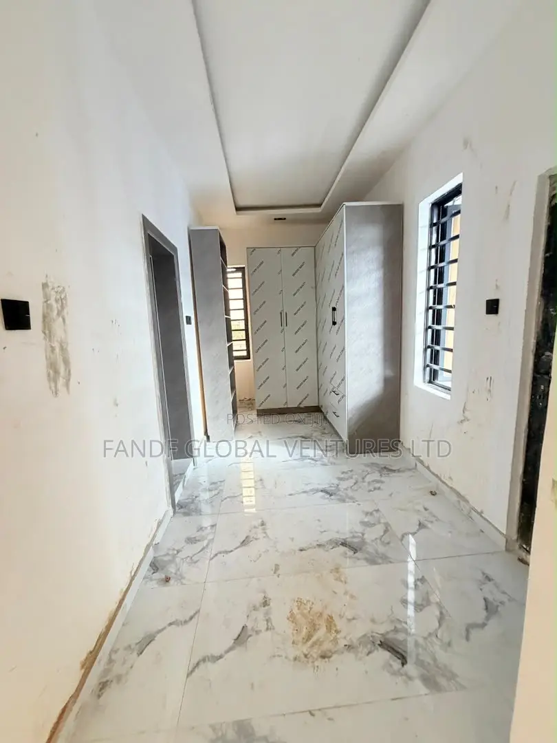 4bdrm Duplex in Gbagada for sale
