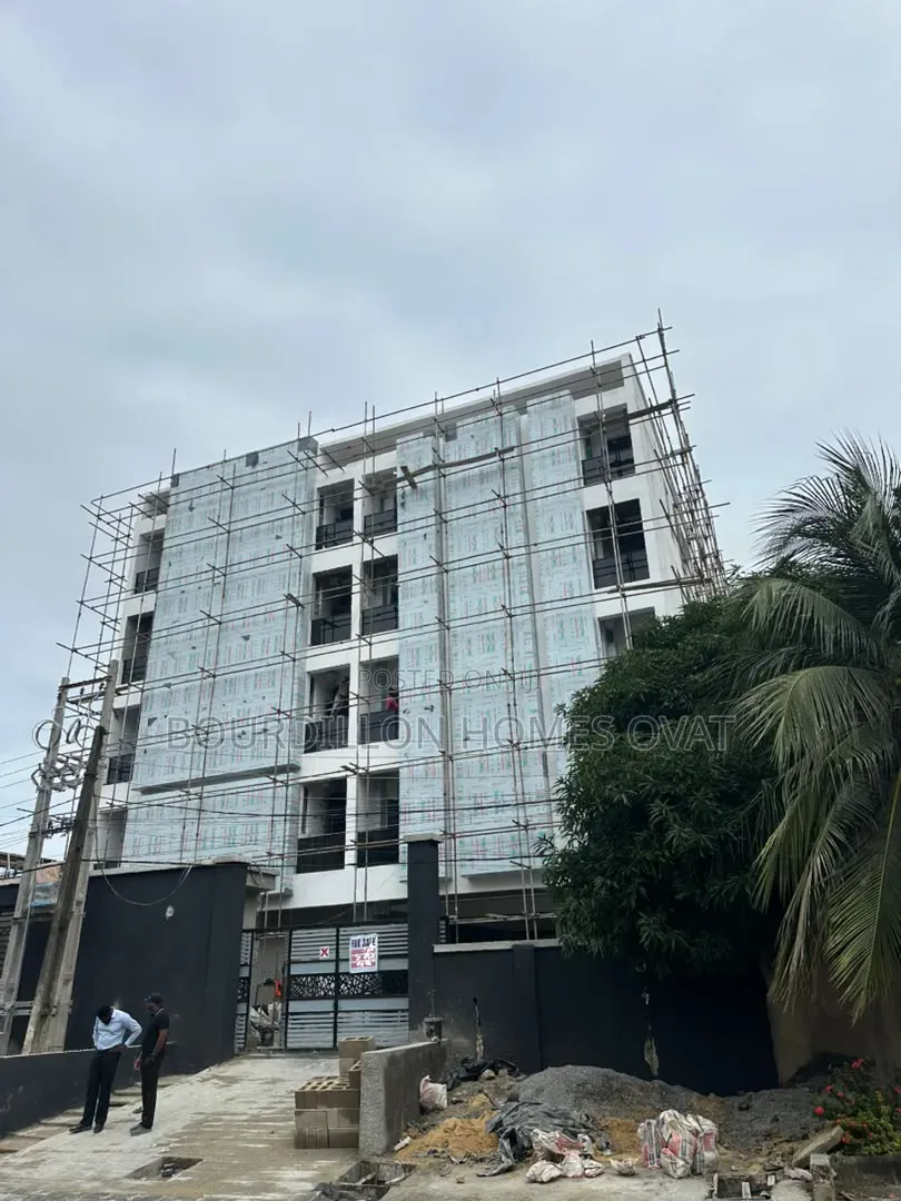 2bdrm Apartment in Lekki Phase 1 Lagos for sale