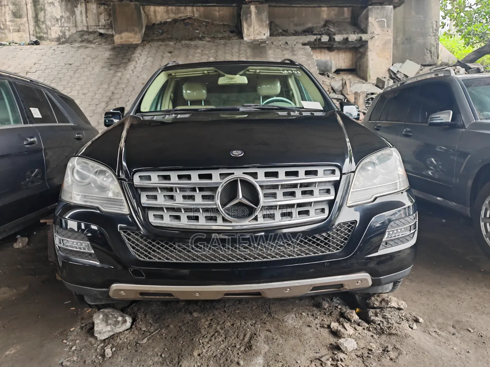 Mercedes-Benz M Class 2011 Black