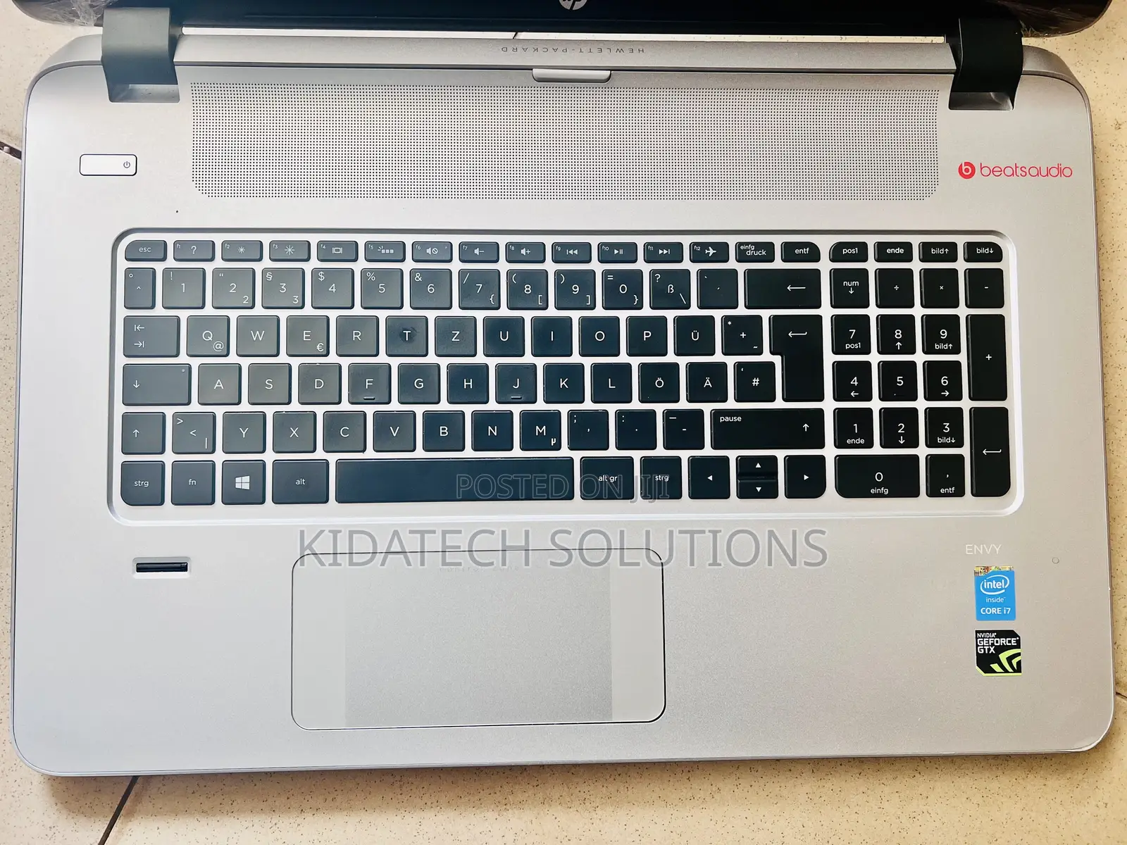 Laptop Lenovo V330 8GB Intel Core i5 SSD 256GB
