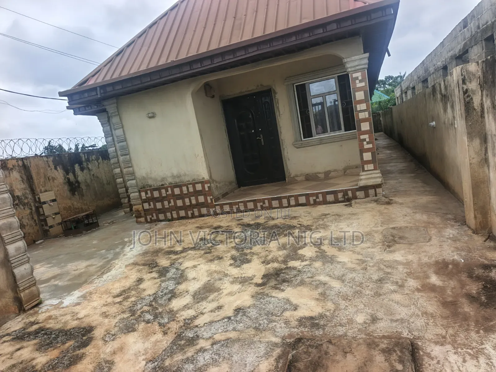 1bdrm Block of Flats in Iragon Ikoga, Badagry / Badagry for rent