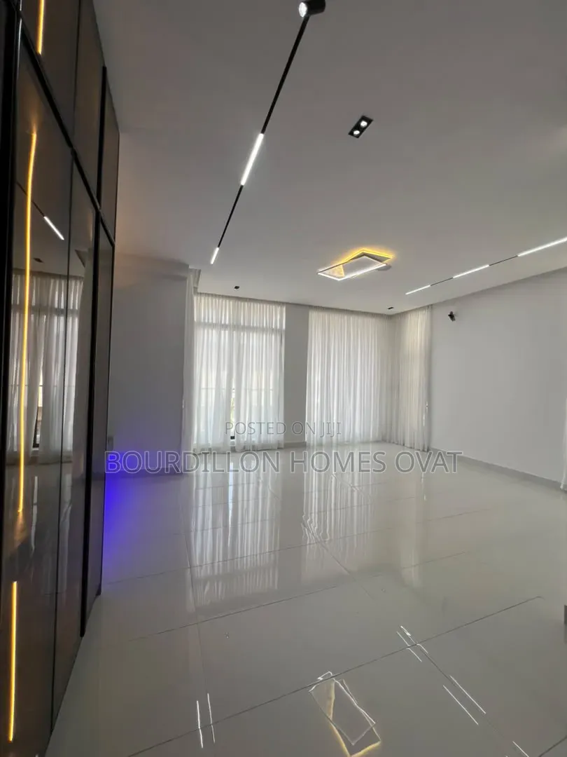 5bdrm Duplex in Orchid Lekki Lagos for sale