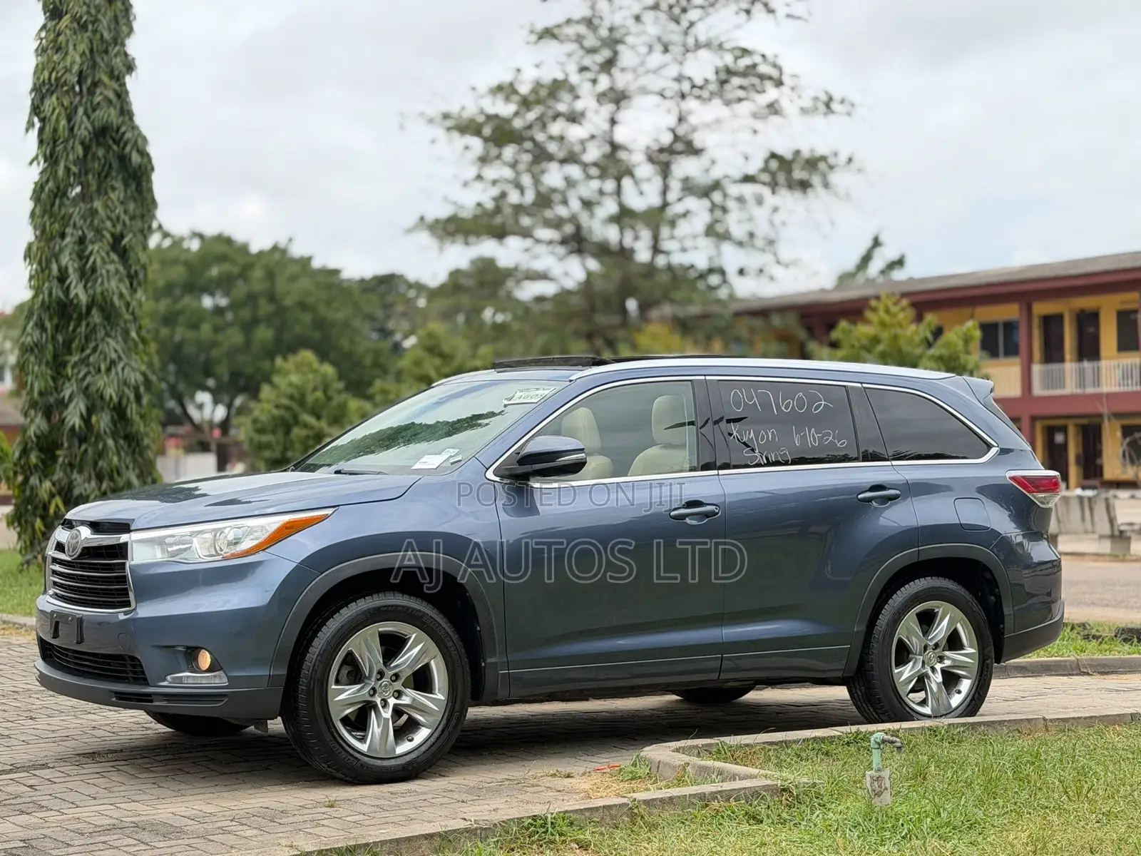 Toyota Highlander Limited Platinum 4dr SUV (3.5L 6cyl 6A) 2015 Blue