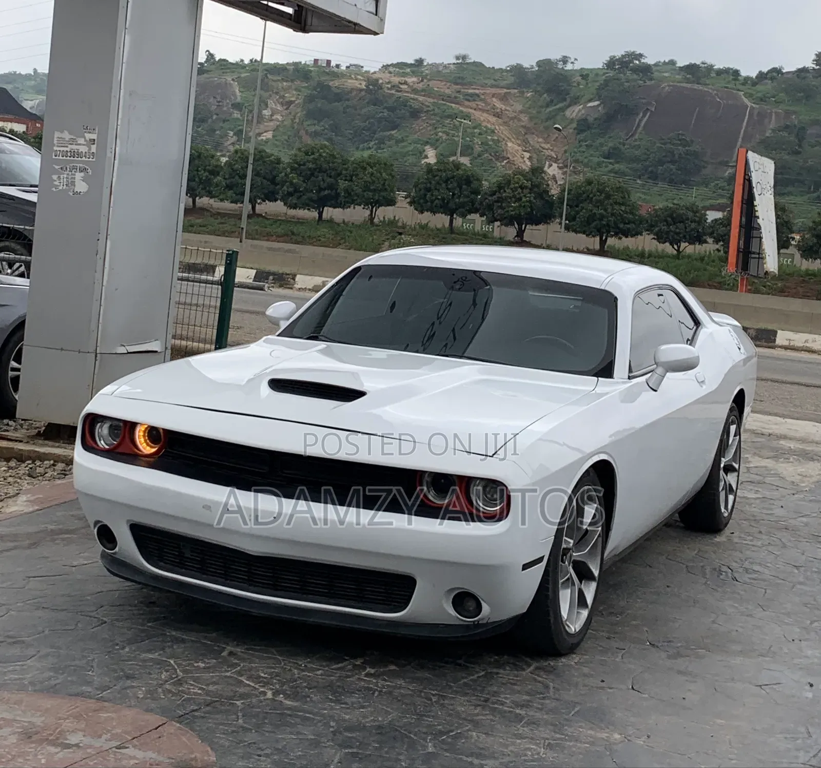 Dodge Challenger 2022 White