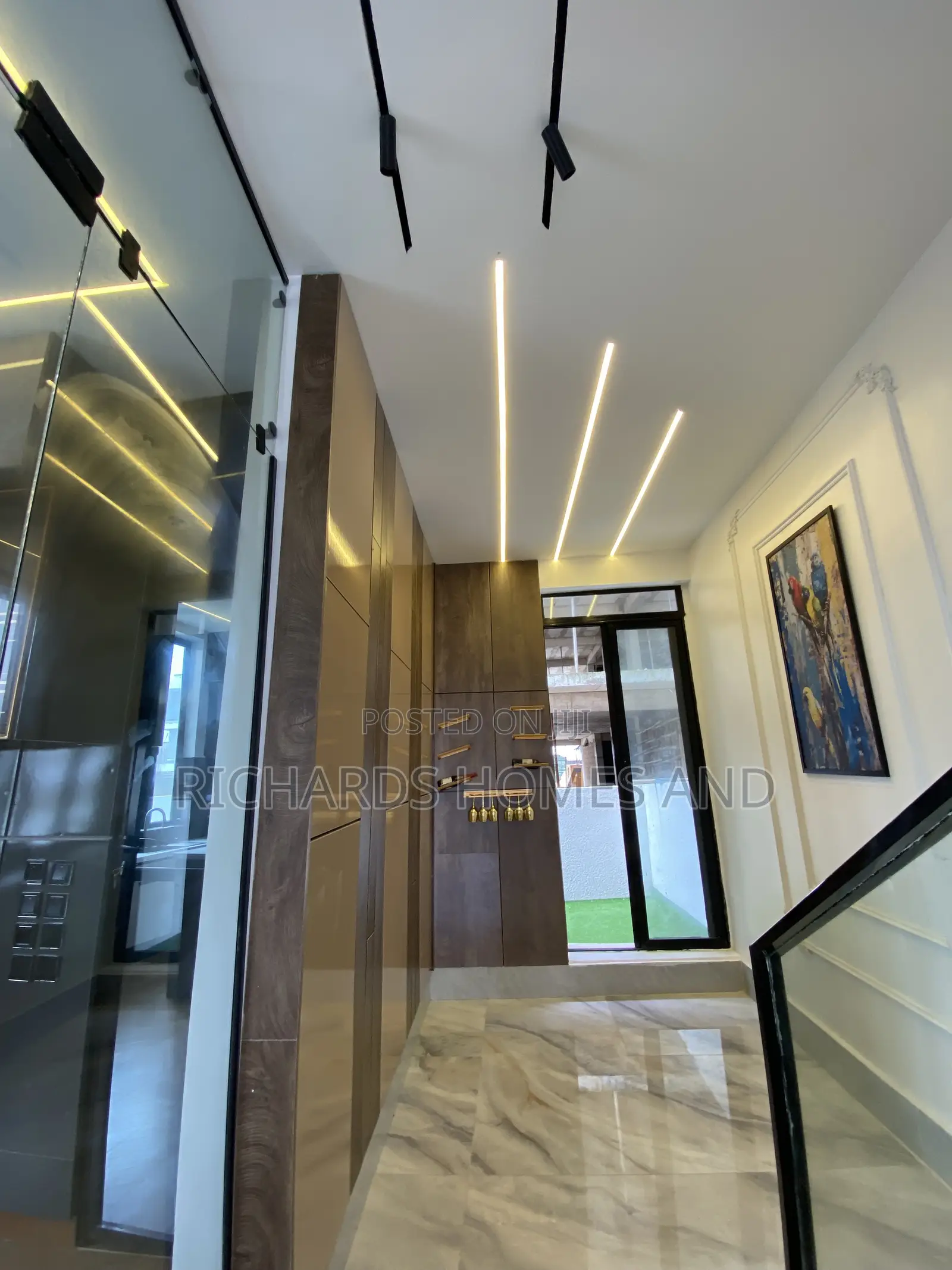 5bdrm Duplex in Lekki Phase 1 for sale