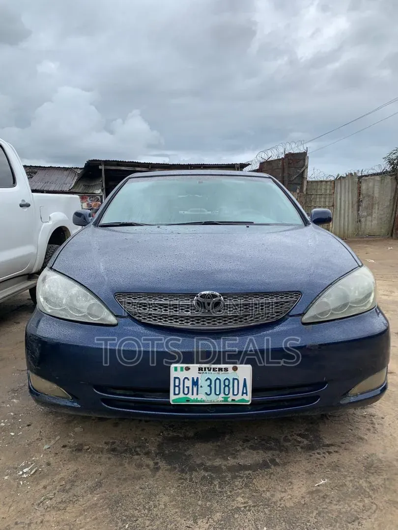 Toyota Camry LE 4dr Sedan (2.4L 4cyl 5M) 2004 Blue
