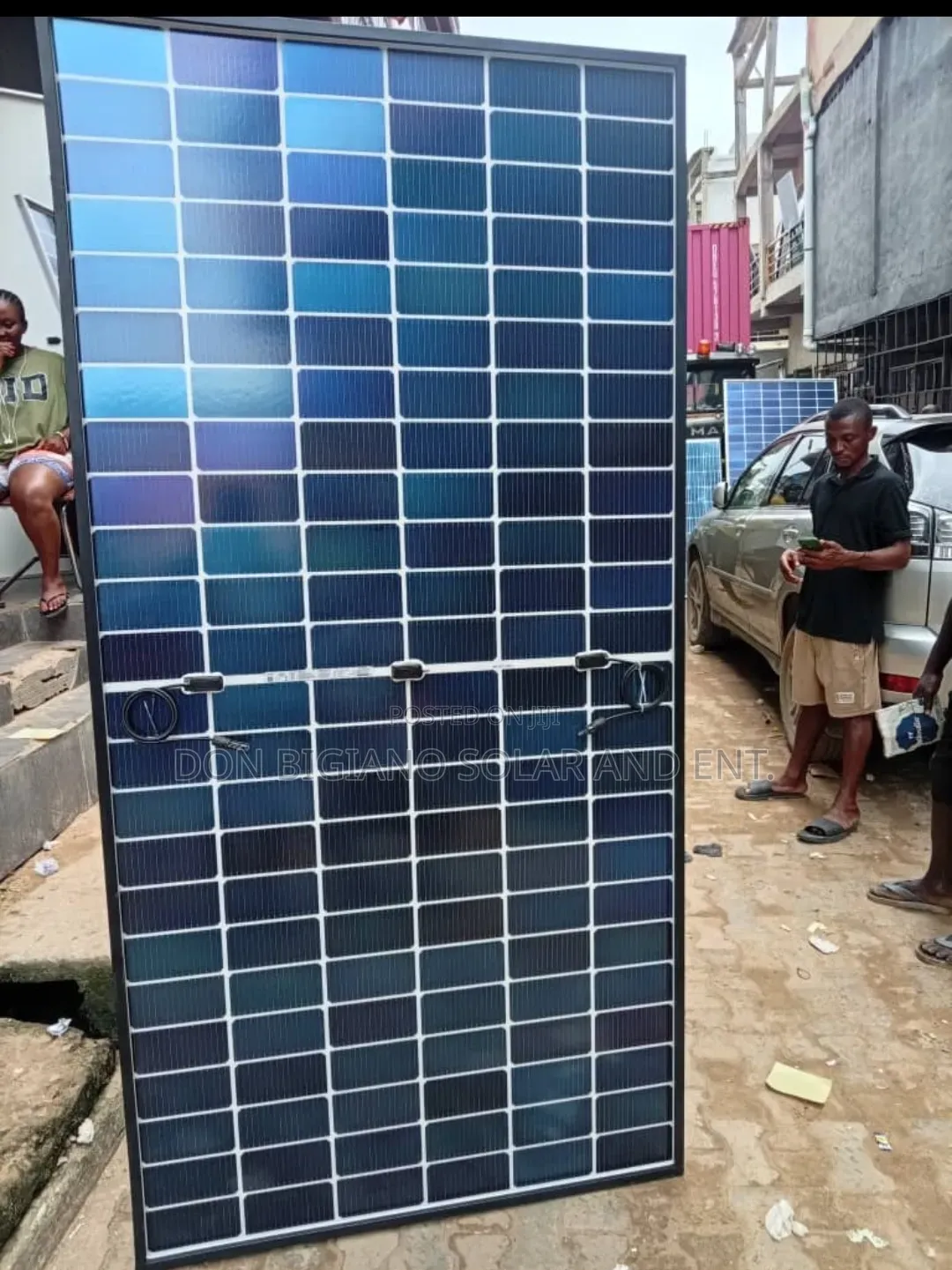 680w Jinko Bifacial Solar Panels