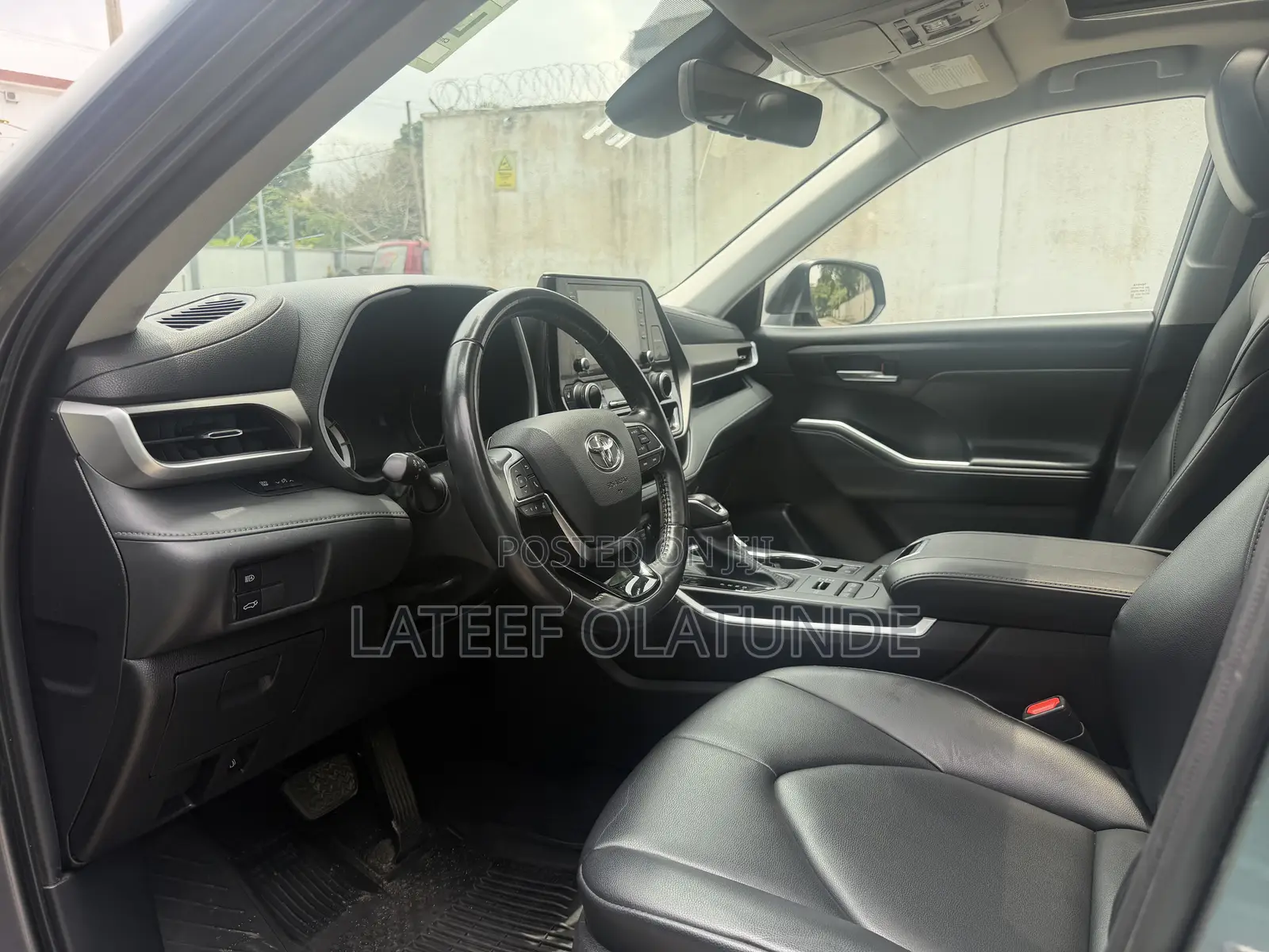 Toyota Highlander XLE 2021 Gray
