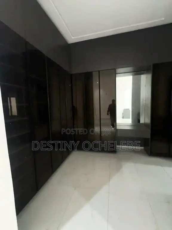4bdrm Duplex in Guzape for sale