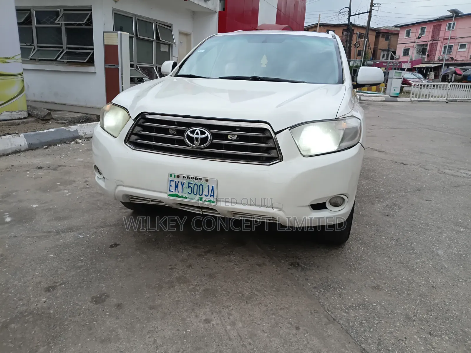 Toyota Highlander Limited 2010 White