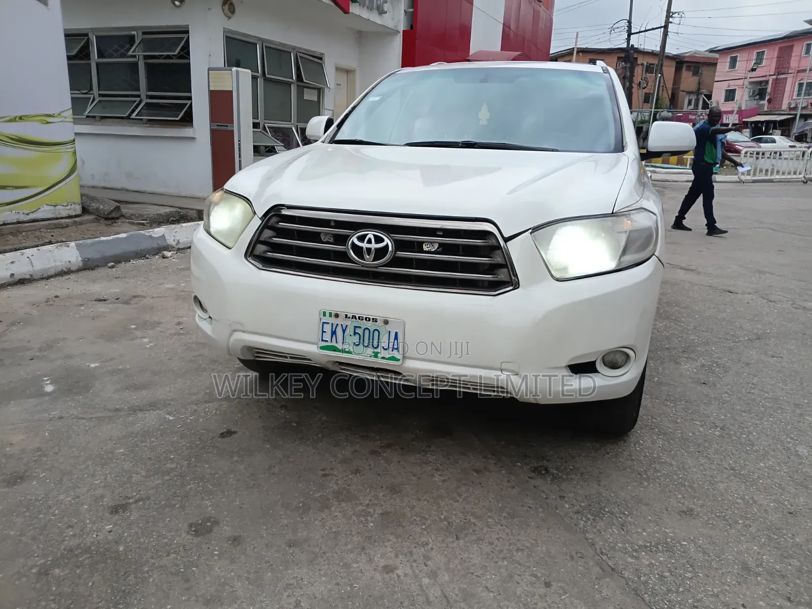 Toyota Highlander Limited 2010 White