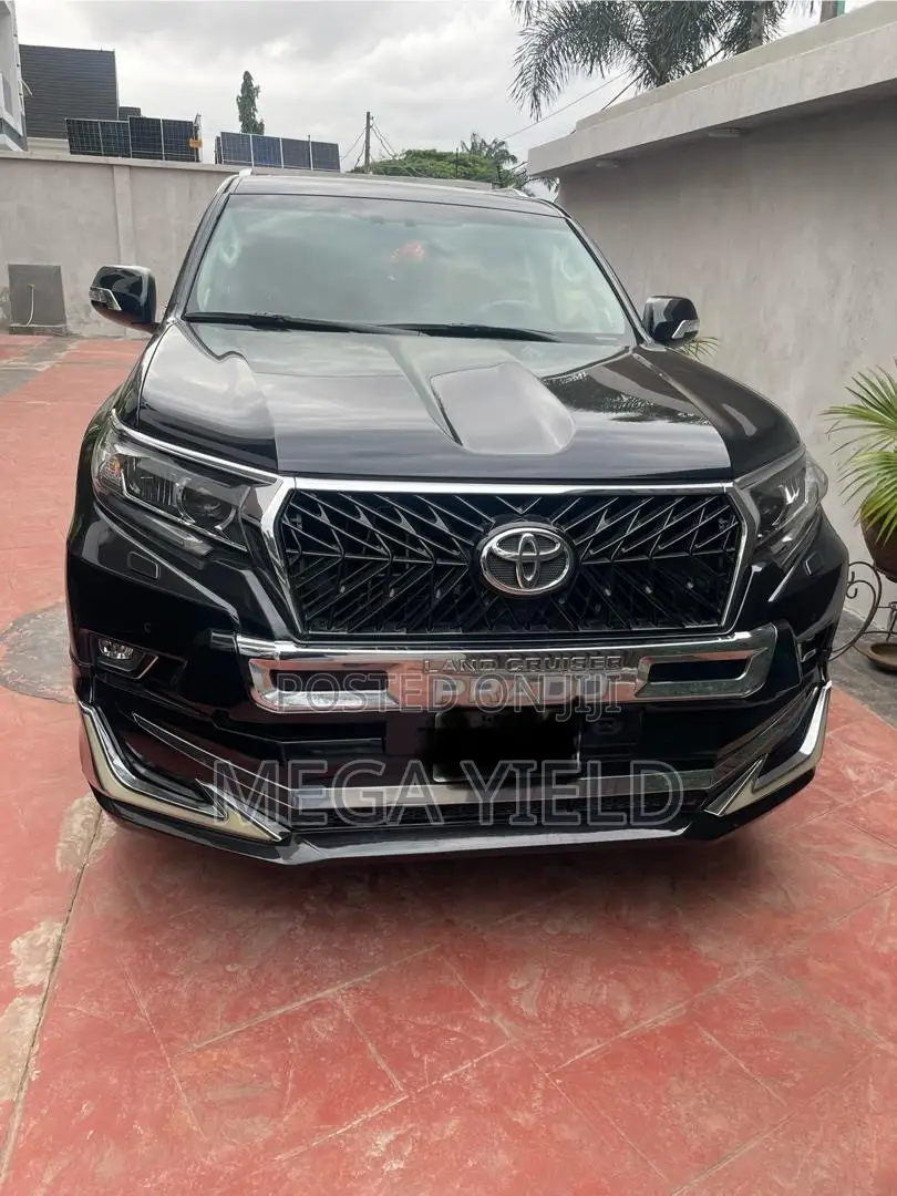 Toyota Land Cruiser 76 Series 2022 Black