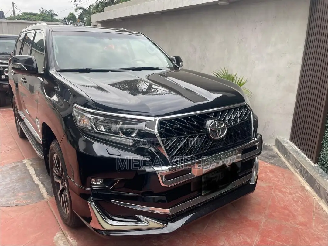 Toyota Land Cruiser 76 Series 2022 Black