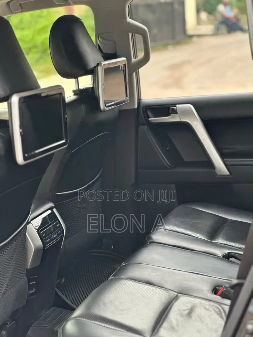 Toyota Land Cruiser Prado 2019 Black