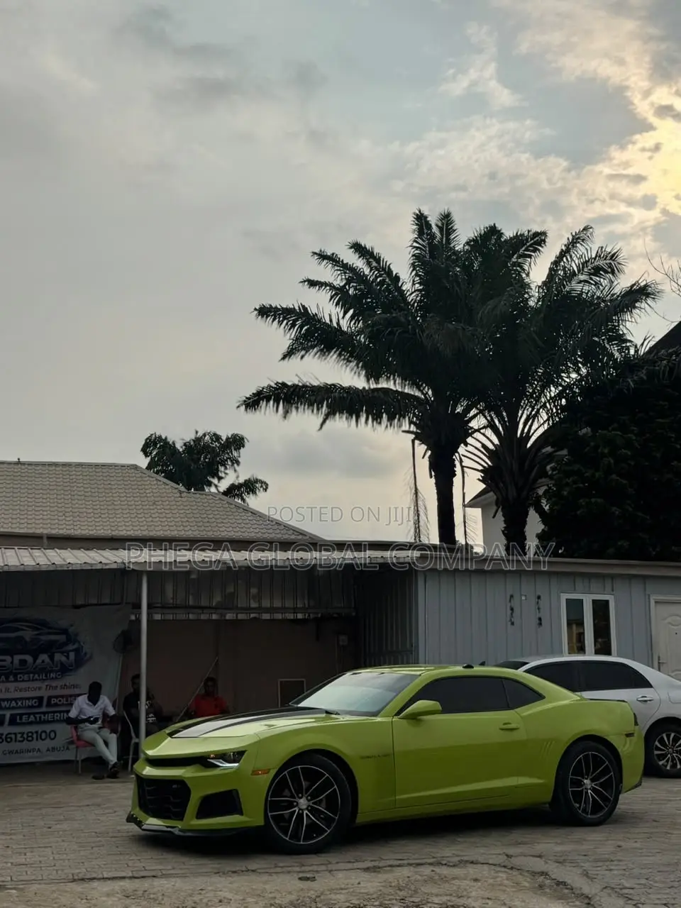 Chevrolet Camaro LS Coupe 2012