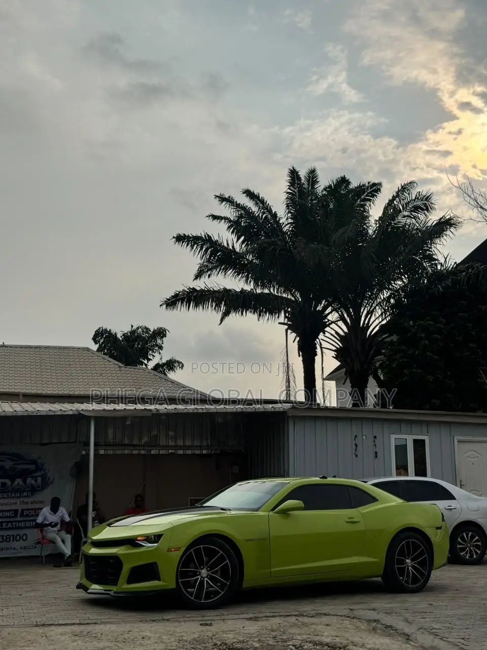 Chevrolet Camaro LS Coupe 2012