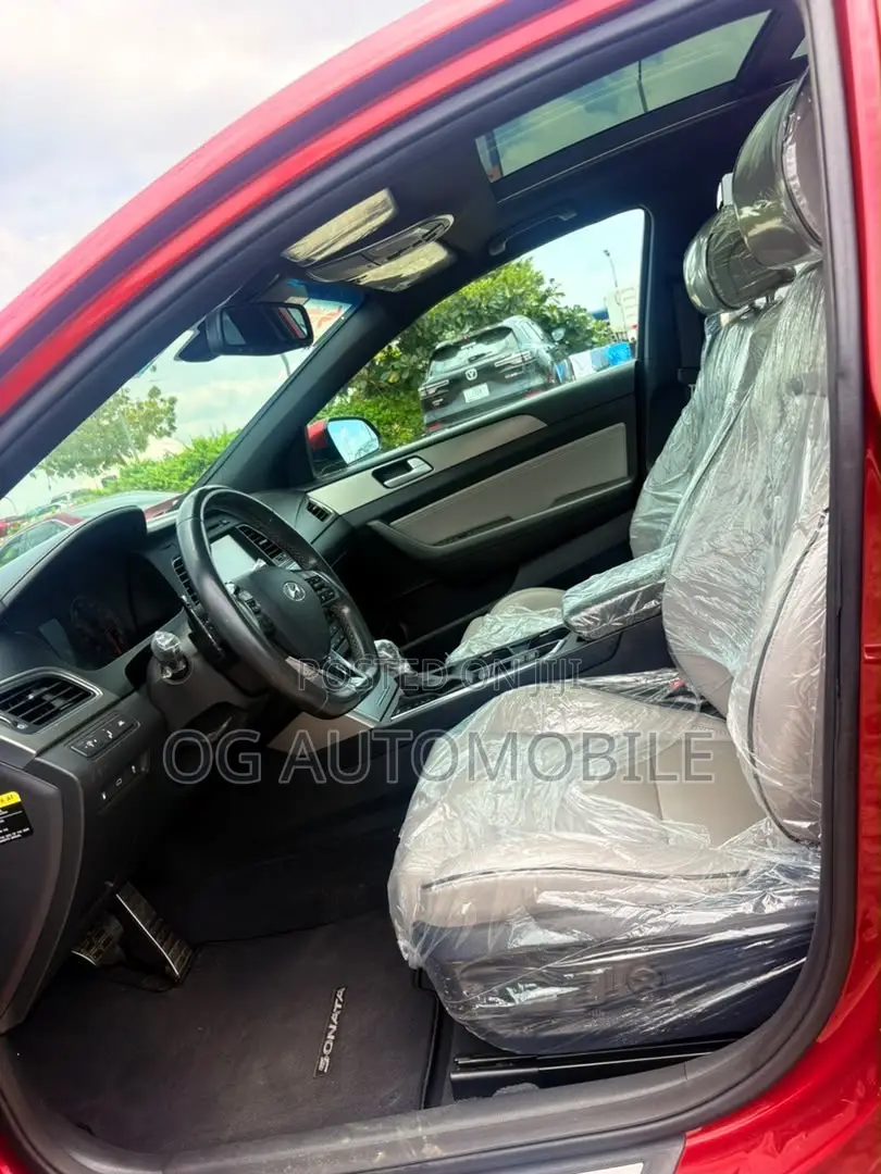 Hyundai Sonata Sport 2.0T Sedan FWD (2.0L 4cyl 6A) 2016 Red