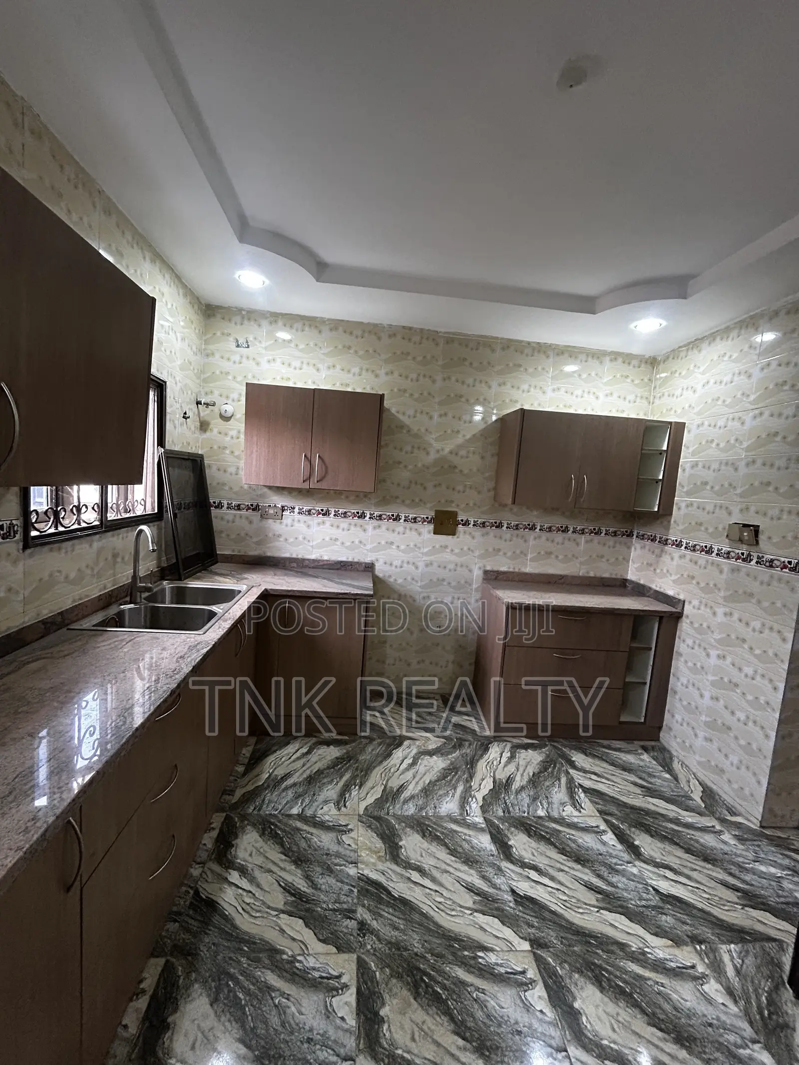 Furnished 3bdrm Apartment in Mabushi for rent
