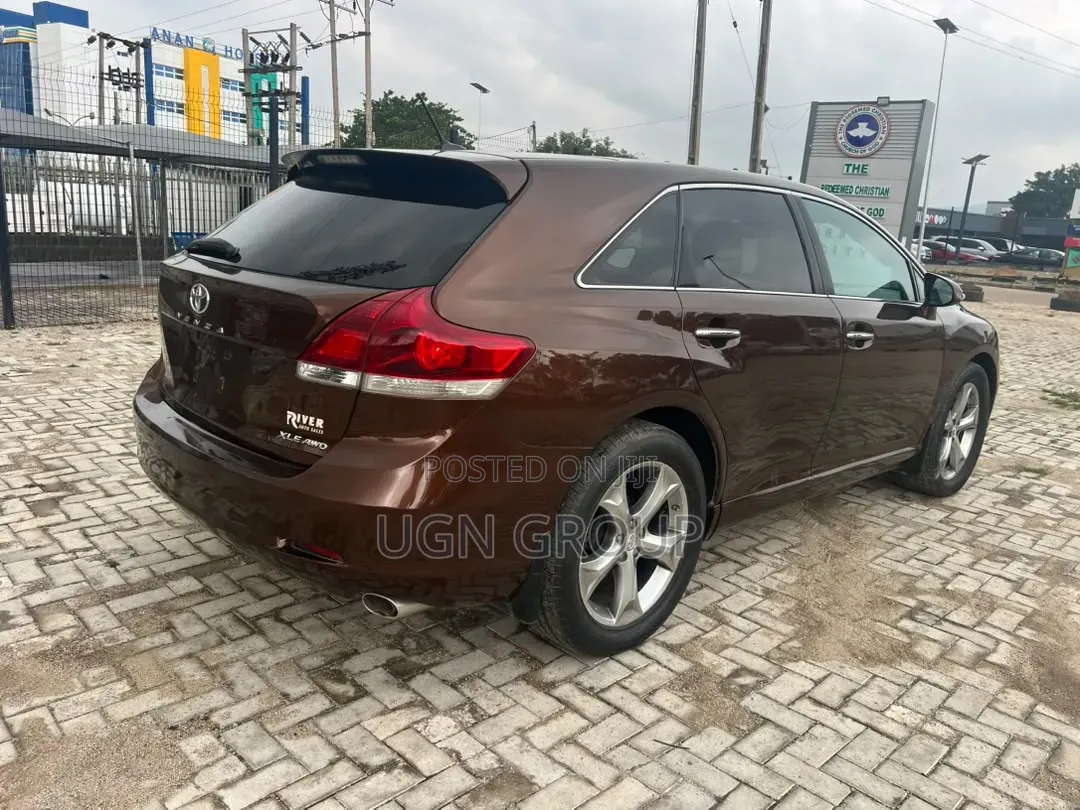 Toyota Venza 2012 Brown